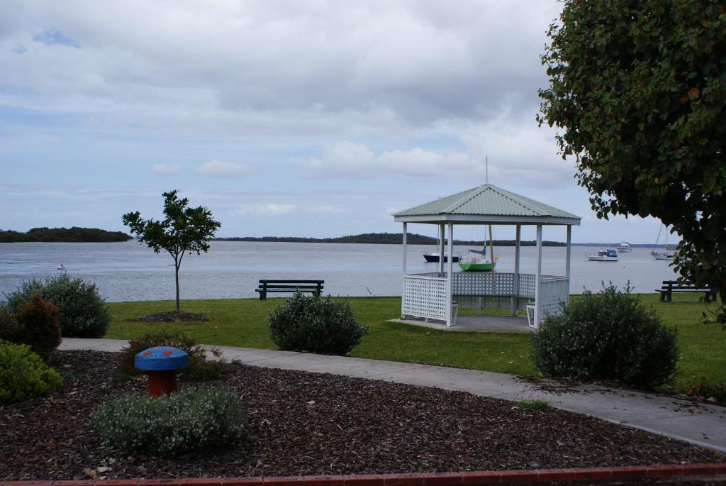 Karuah Riverside Motel Extérieur photo
